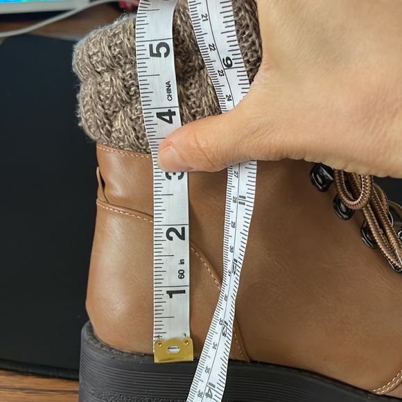 Outdoor style ankle boots - Picture 15 of 16